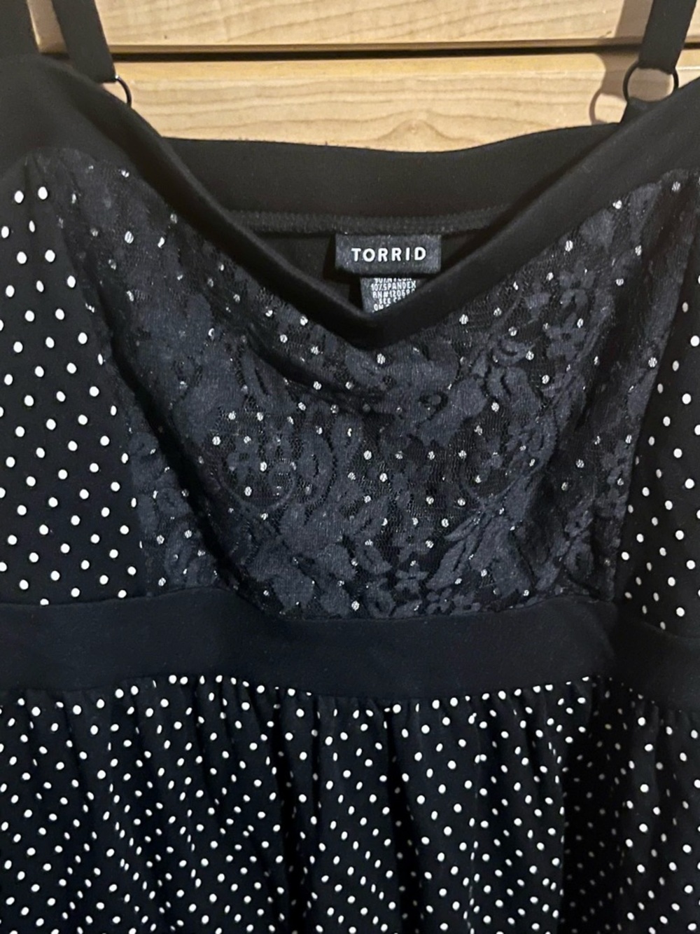 Torrid 2x Top peplum Lace-Accented